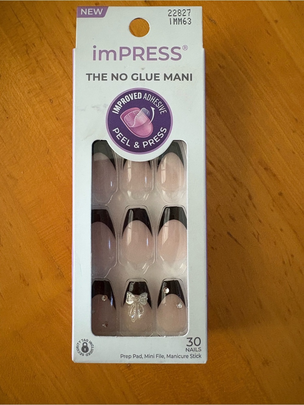 imPRESS No Glue Mani Press-On Nails Black French Tip Nude Butterfly Rhinestone 3